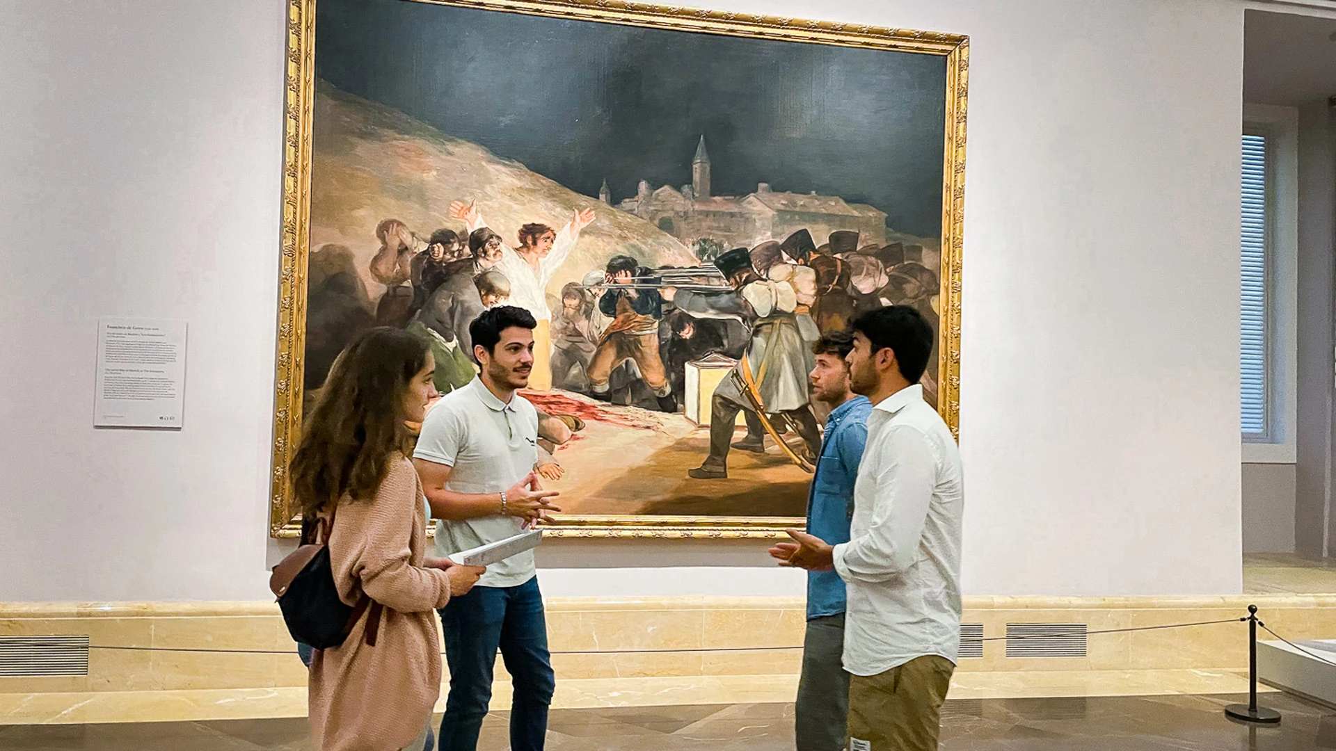 Private Visit to 1 Iconic Monument with Official Guide